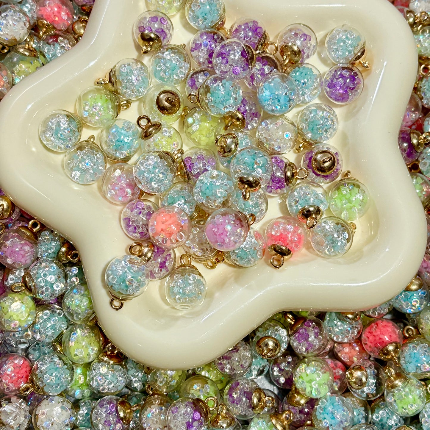 Luminous shaker beads with hanging holes for Car hanger, Pen, Phonechain DIY